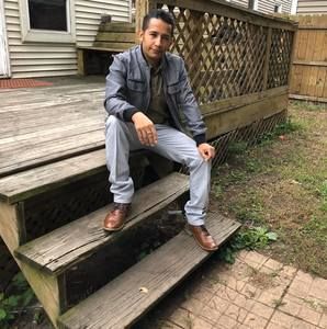 Meet your Posher, Edgardo